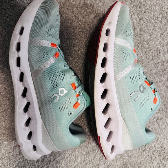 On Running Cloudstratus Shoes in Mint and Orange - Picture 3 of 8